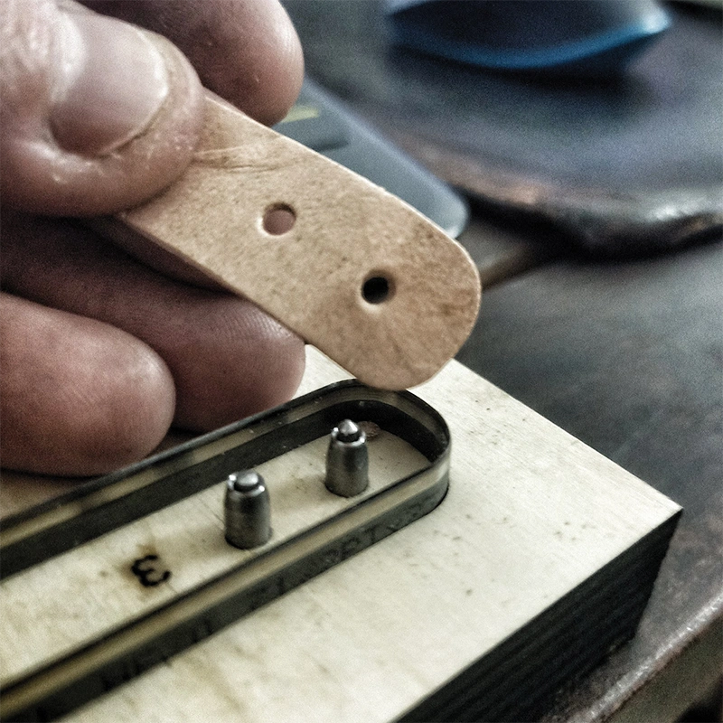 outils de découpe pour le cuir